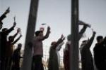 زندانیان بحرینی در اعتراض به بازداشت زنان اعتصاب غذا کردند 
