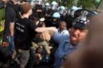 12مجروح و 60 بازداشت - اعتراض های مردمی در شیكاگو همچنان ادامه دارد 