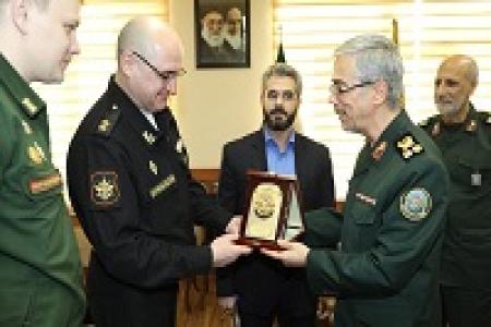 نیروهای مسلح ایران و روسیه حوزه‌های همکاری را توسعه دهند 