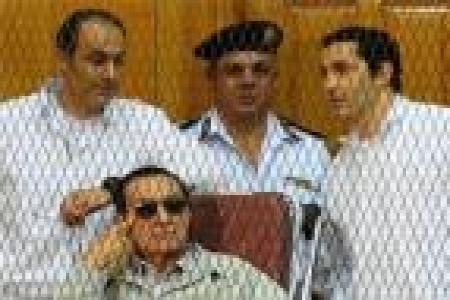 دادگاه مصر«حسنی مبارک» دیکتاتور سابق را در پرونده کشتار انقلابیون تبرئه کرد 