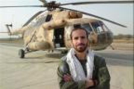  خلبانی که به عکس شهید بابایی احترام نظامی می‌گذاشت 
